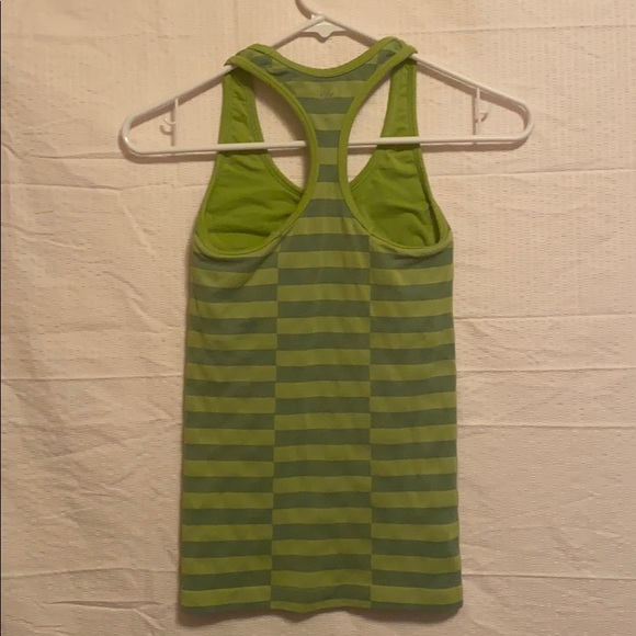 Athleta lime tank top - Picture 3 of 6